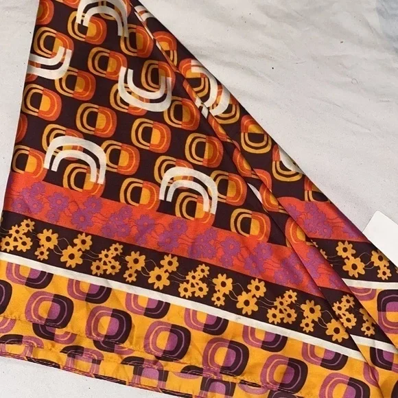 ZARA WOMAN PRINTED HANDKERCHIEF SATIN SCARF NEW WITH TAGS - Picture 4 of 12